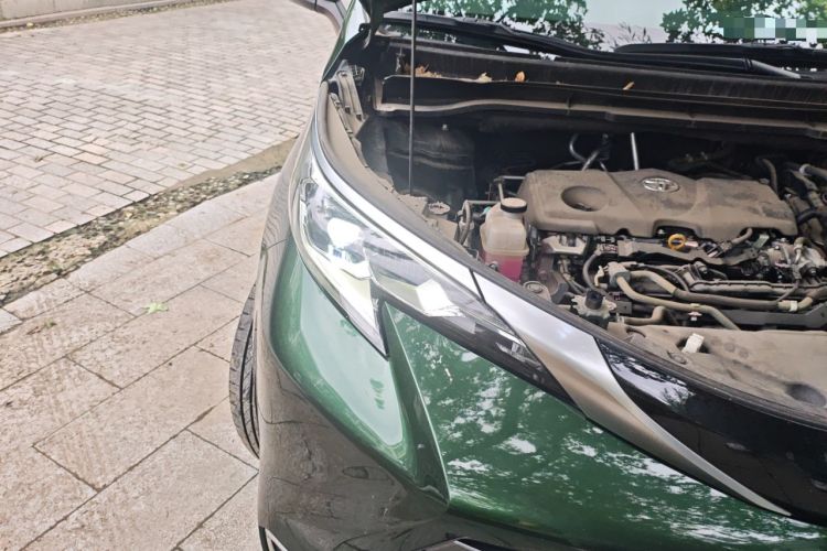 Used Toyota Sienna 2021 2.5L Hybrid Ultimate Edition