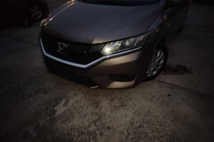 Used Honda Greiz 2016 1.5L CVT Classic Edition
