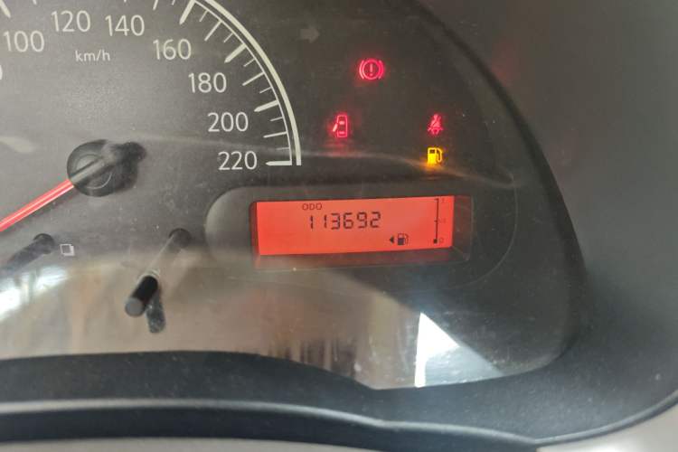 Used Nissan Sunny 2015 1.5XE Manual Comfort Edition Odometer Close Up