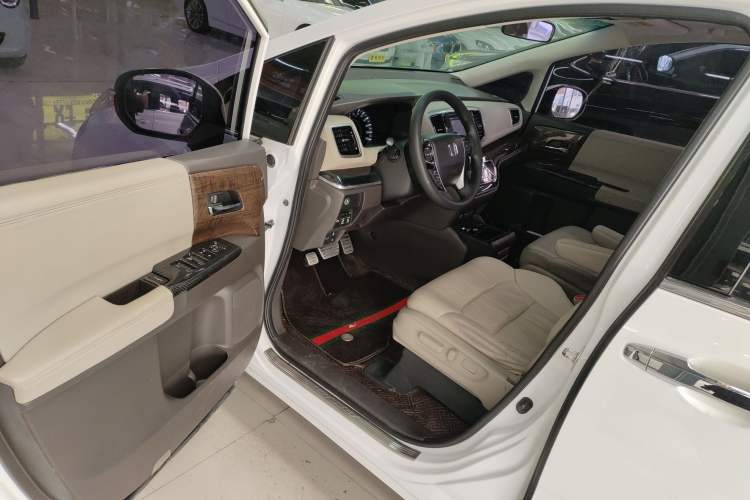 Used Honda Odyssey 2017 2.4L Luxury Edition
