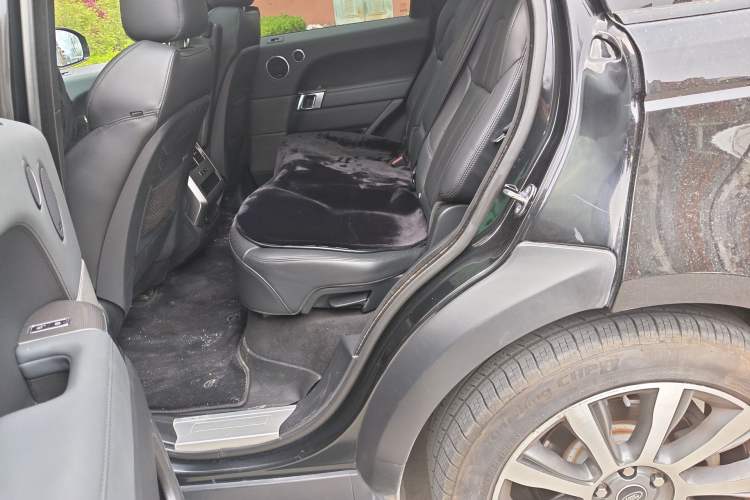 Used Land Rover Range Sport  Left Rear Seat