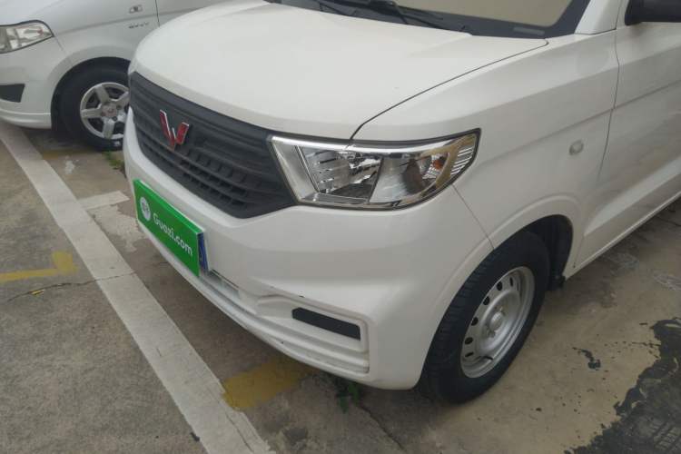 Used Wuling Hongguang V 2022 1.5L Jingqu Version Hydraulic Power Steering LAR Left Front Headlight