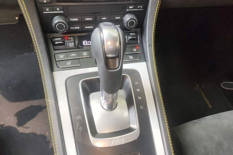 Used Porsche 718 2021 Spyder 2.0T