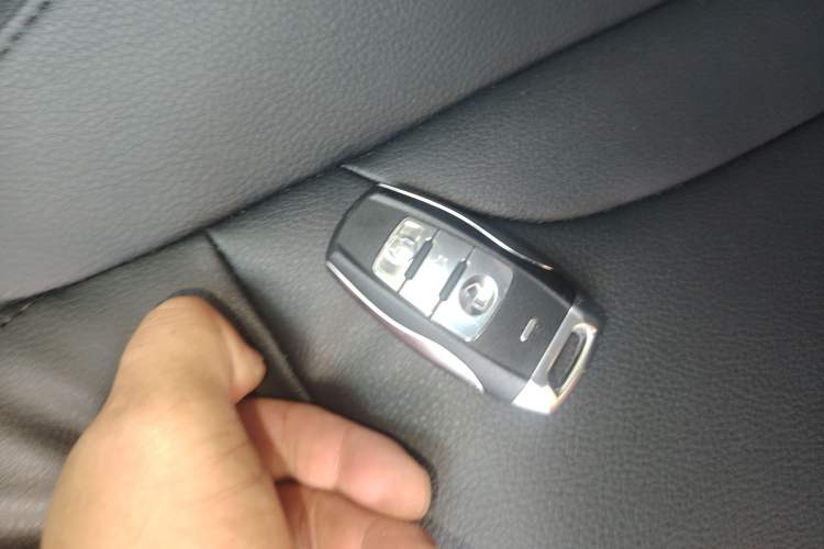 Used Haval H2 2017 Red-Label 1.5T Manual Two-Wheel-Drive Elite Model