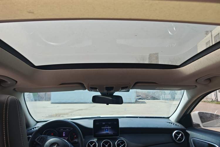 Used Mercedes-Benz GLA 2018 GLA 200 Sport Edition Headliner