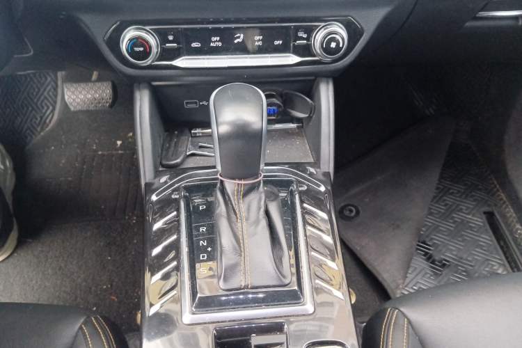 Used Bestune T77 2019 Facelift 230 TID Automatic Luxury Version China V Emission Standard
