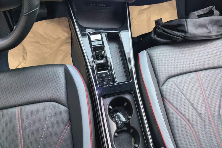 Used Volkswagen Lamando 2022 Lavida L 280TSI DSG Cool & Spicy Edition
