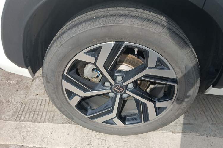 Used SOL X8 2021 300T DCT Leading Smart Connectivity Version 7 Seats
