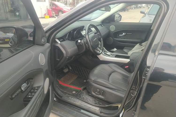 Used Land Rover Range Evoque 2018 240 PS SE DYNAMIC Smart Edition
