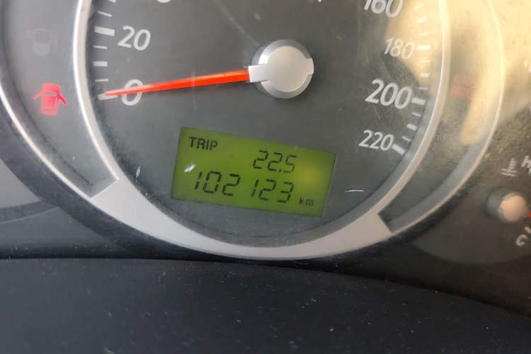 Used Hyundai Tucson 2009 2.0L Manual Two-Wheel Drive Fashion Edition Odometer Close Up