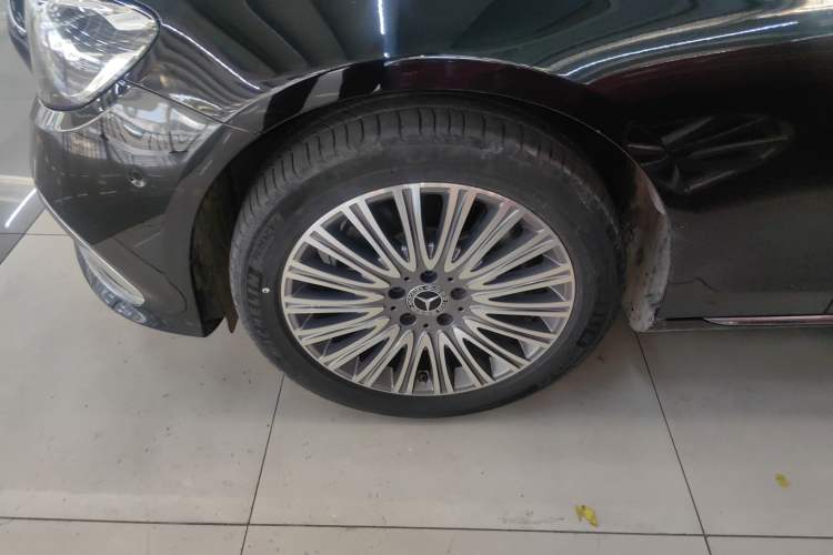 Used Mercedes-Benz E-Class 2023 Updated E 300 L Fashion Edition
