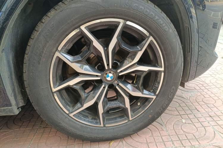 Used BMW X3 2022 xDrive25i M Sport Package Right Front Wheel Hub