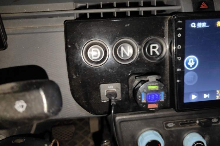 Used Farizon Xingxiang V 2023 V6E Ningde Times 38.64 kWh Value Edition