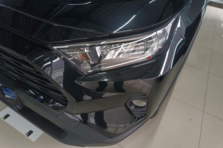 Used Toyota RAV4 2020 2.0L CVT Two-Wheel Drive Urban Edition Left Front Headlight