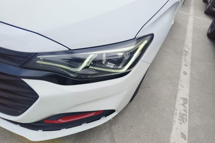 Used Chevrolet Monza 2019 Redline 320T Dual-Clutch Sporty Version China VI Standard