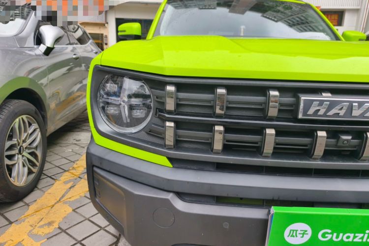 Used Haval X DOG 2022 1.5T DCT Four-Wheel Drive Trendy Wild Edition Right Front Headlight