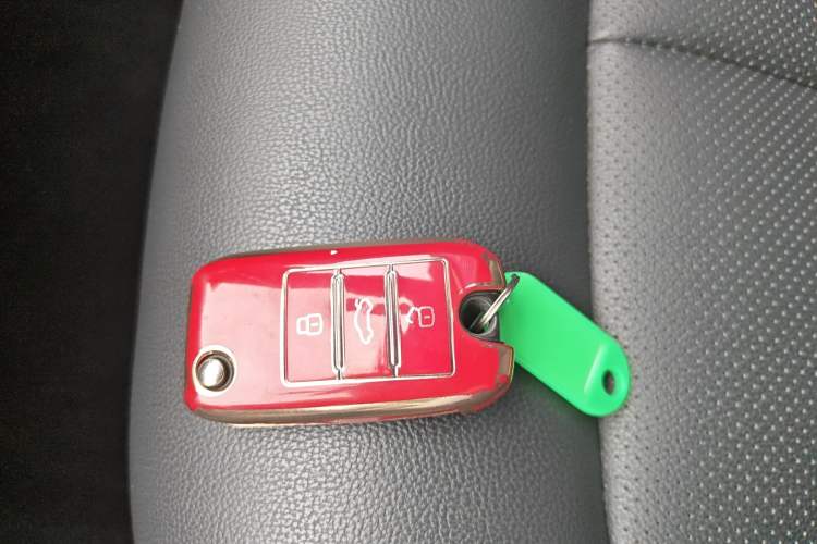 Used Roewe RX5 2019 20T Two-Wheel Drive Automatic Ali Smart Connectivity Platinum Edition Vehicle Key