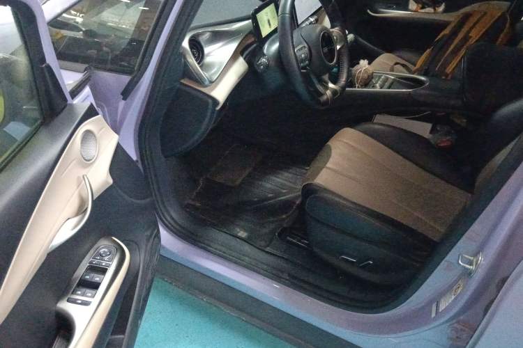 Used BYD Dolphin 2023 420 km Free Version Driver Seat