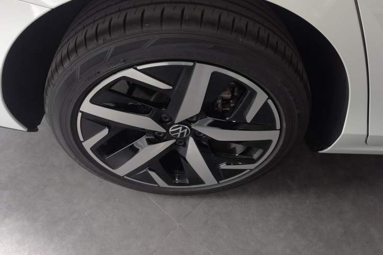 Used Volkswagen Lamando 2024 Lavida L 280TSI DSG Cool & Spicy Edition