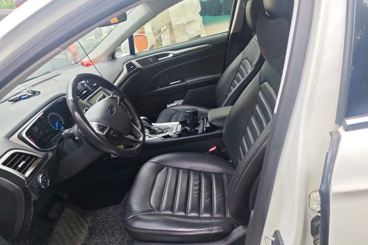 Used Ford Mondeo 2013 2.0L GTDi 200 Fashion Edition
