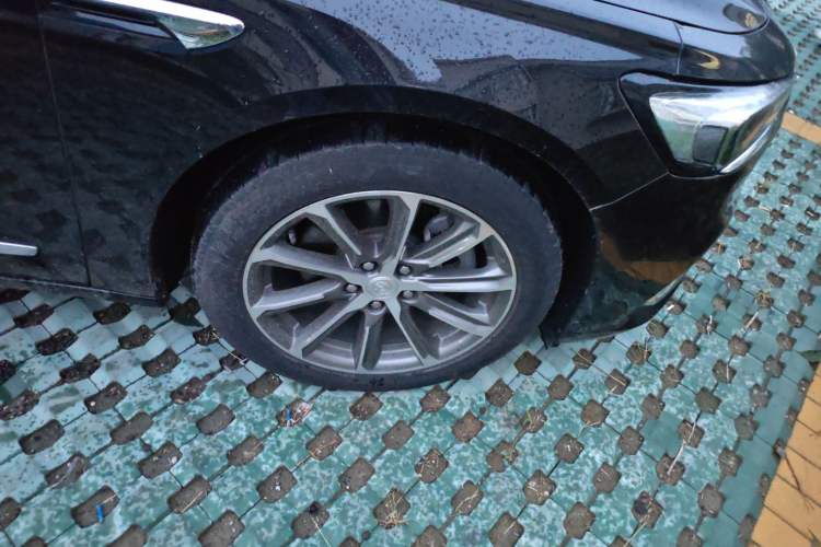 Used Buick LaCrosse 2020 652T Prestige Edition Right Front Wheel Hub