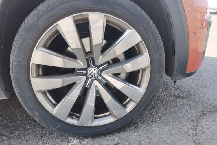 Used Volkswagen Teramont X 2019 530 V6 Four-Wheel Drive Prestige Flagship Edition Right Front Wheel Hub