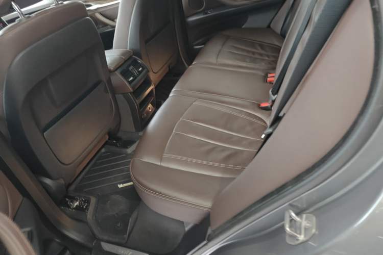 Used BMW X5 2018 xDrive35i Elegant Edition Left Rear Seat