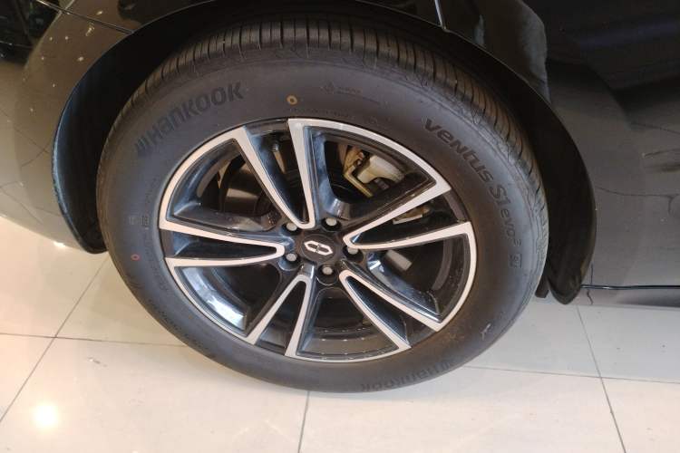 Used Hima AITO M5 2025 Extended-Range Ultra Rear-Wheel-Drive Version
