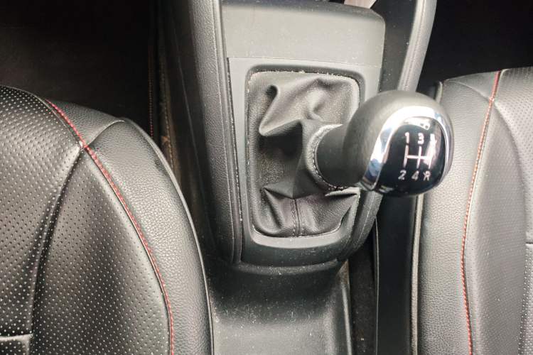 Used Nissan Kicks 2019 1.5L Manual Cool Edition