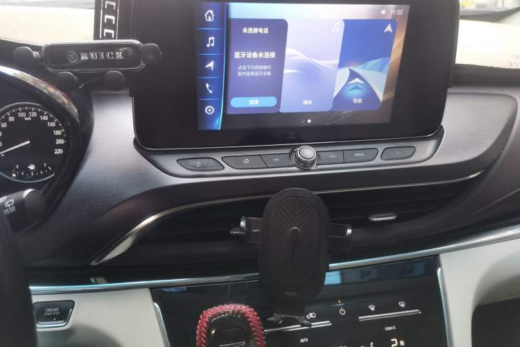 Used Buick GL8 2023 Land Executive Class Comfort Model