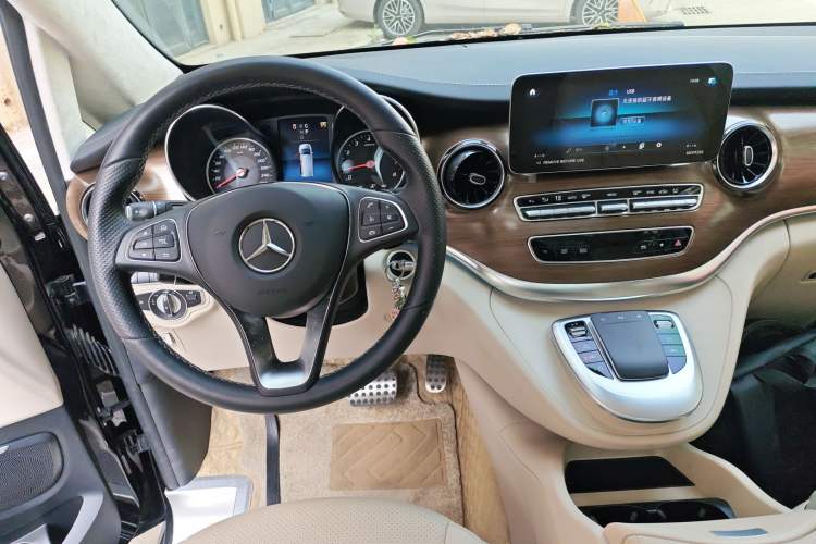 Used Mercedes-Benz V-Class 2021 V 260 Prestige Edition
