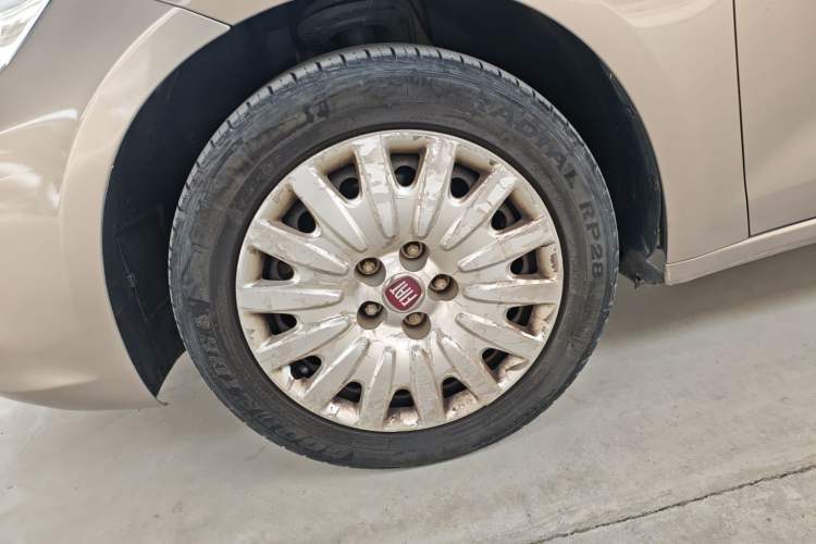 Used Fiat Viaggio 2015 1.4T Manual Enjoyment Edition
