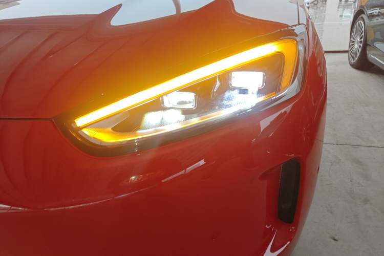 Used Hima AITO M5 2025 Extended-Range Ultra All-Wheel-Drive Version Left Front Headlight