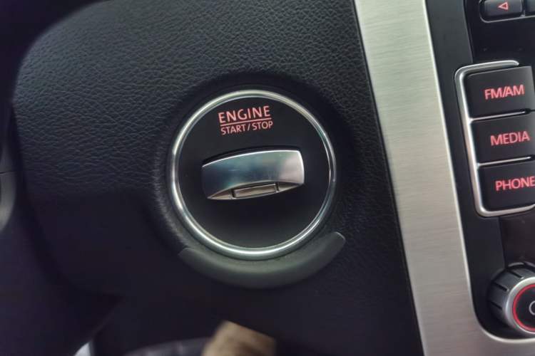 Used Volkswagen FAW-Volkswagen CC 2016 1.8TSI Luxury Model Interior 1