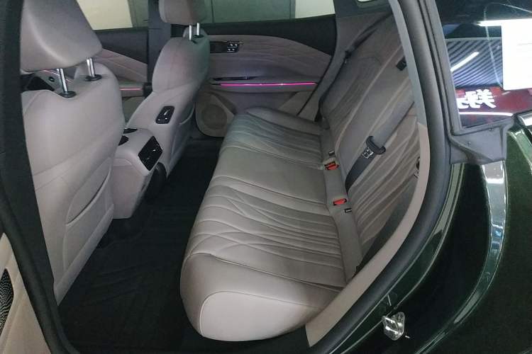 Used Geely Galaxy Galaxy 8 2025 130km EM-i Deluxe Edition