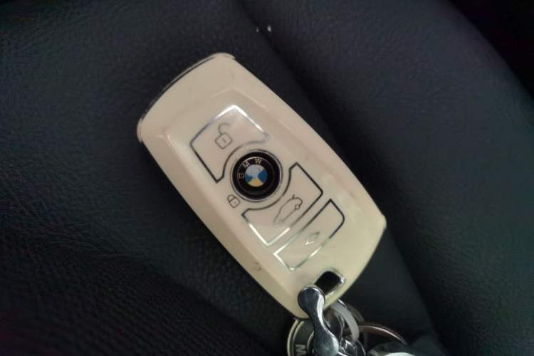 Used BMW 3 Series 2015 320Li Luxury Edition Fashion Model
