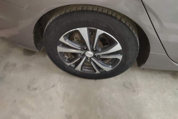 Used CHANGAN Eado 2021 PLUS 1.6L GDI CVT Luxury Model Exterior 5