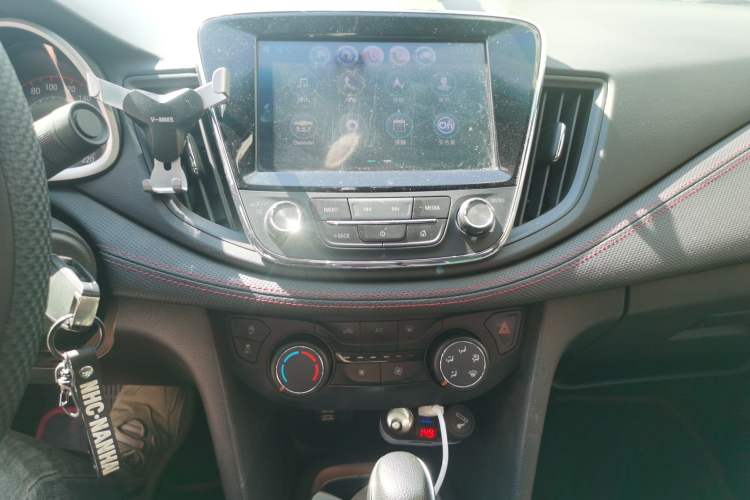 Used Chevrolet Monza 2019 RS 330T Automatic Comfort Edition China VI Standard Audio And AC Panel