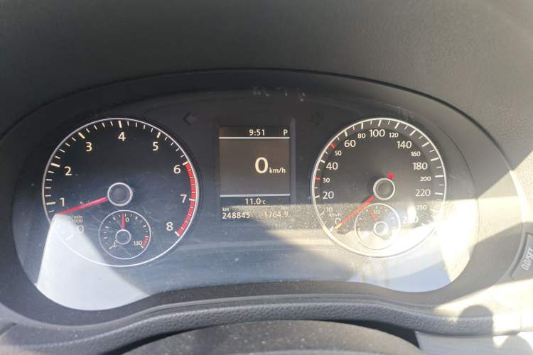 Used Volkswagen Passat 2014 1.8TSI DSG Prestige Edition Instrument Cluster