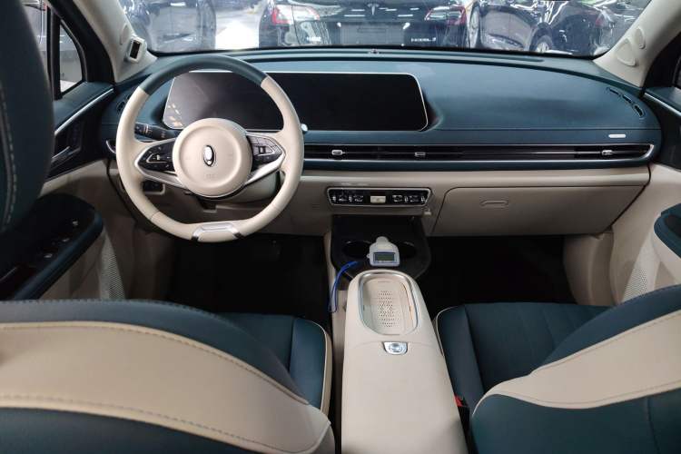 Used ORA Good Cat 2023 401 km Standard Range Prestige Version Lithium Iron Phosphate
