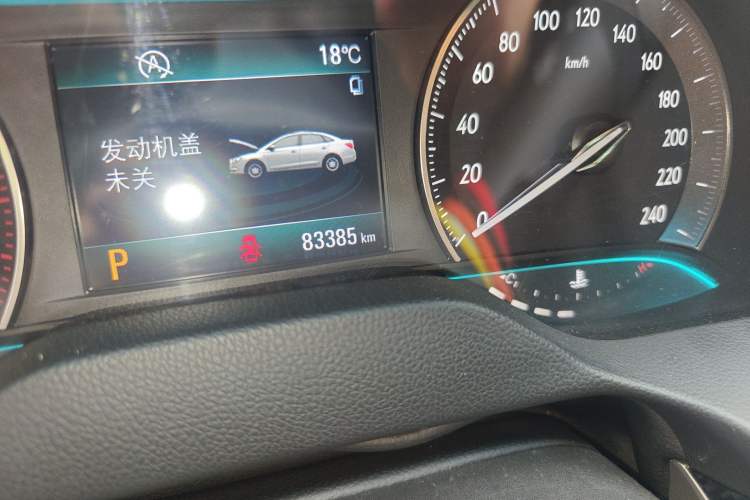 Used Buick GT 2015 15N Automatic Deluxe Edition Odometer Close Up