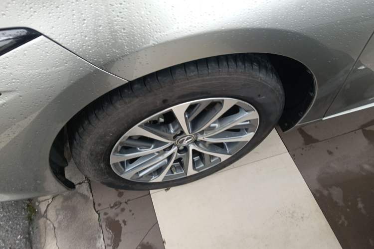 Used Lexus ES 2025 200 Premium Edition