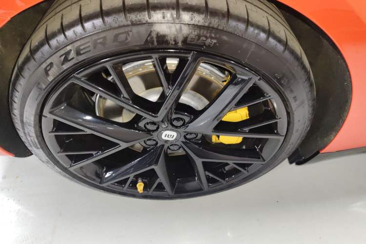 Used Xiaomi Auto SU7 2024 Four-Wheel Drive Ultra-Long Range Advanced Intelligent Driving Max Edition Exterior 5