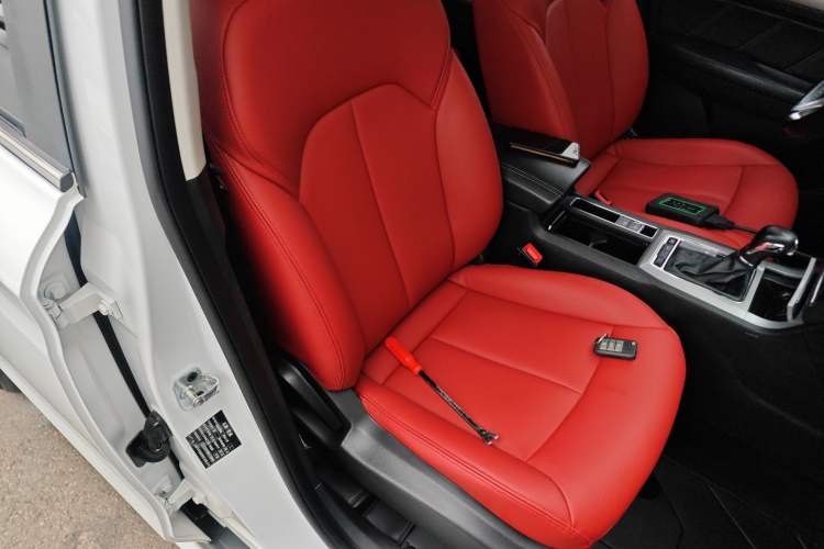 Used Roewe RX5 2016 20T Two-Wheel Drive Automatic Flagship Edition