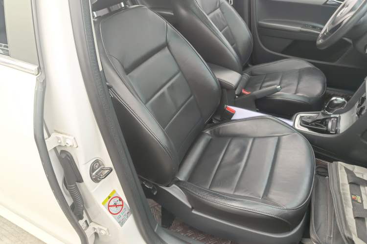 Used Volkswagen Gran Lavida 2013 1.4 TSI Automatic Comfort Model
