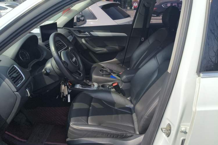 Used Audi Q3 2015 35 TFSI Comfort Model