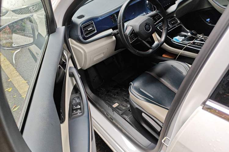 Used BYD Qin PLUS 2021 DM-i 120KM Prestige Model Driver Seat