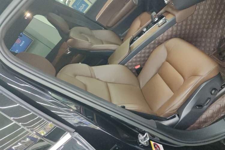 Used Volvo XC90 2022 B6 Zhiyi Luxury Edition 7-Seater