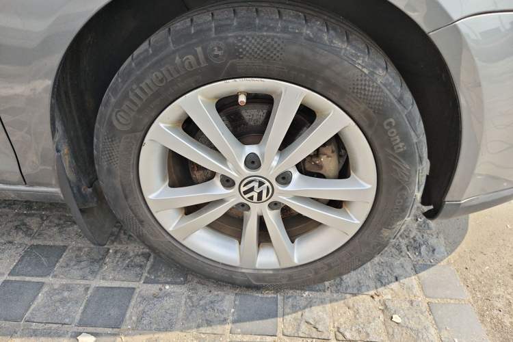 Used Volkswagen Sagitar 2011 1.4 TSI Automatic Luxury Edition
