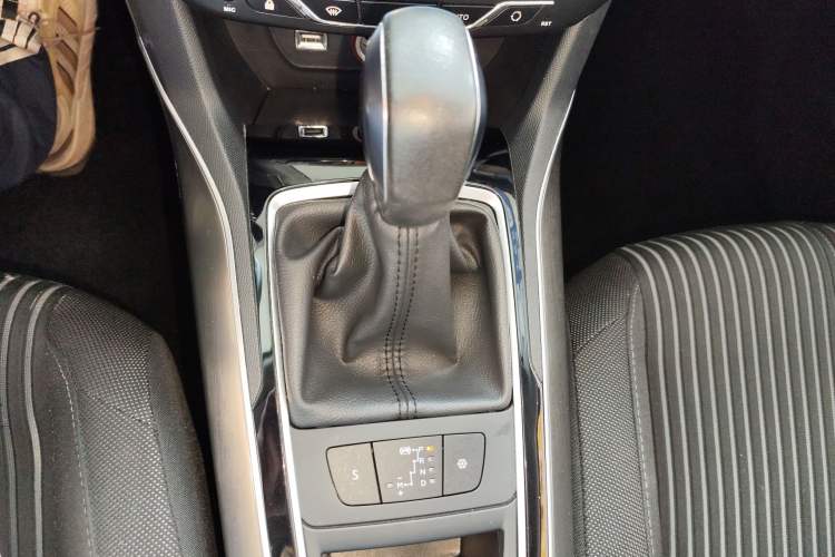 Used Peugeot 408 2015 1.2T Automatic Luxury Edition